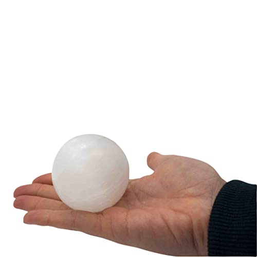 Esfera / Bola de Selenita Natural 6 cm, Protege los espacios, limpia el aura de las personas, Transmite paz y tranquilidad, Ayuda al descanso y relajación del cuerpo.