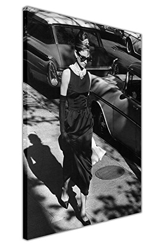 Lienzo enmarcado en blanco y negro Audrey Hepburn Breakfast At Tiffanys para pared con diseño de Audrey Hepburn Breakfast At Tiffanys