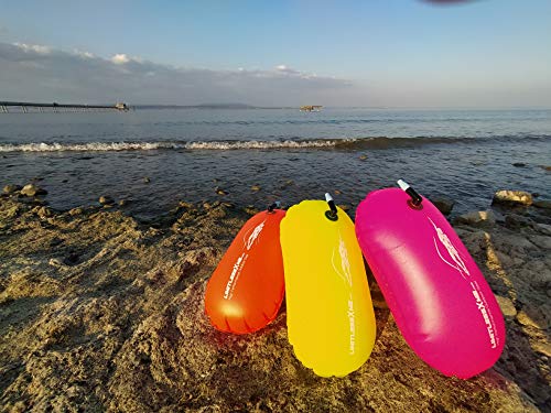 LimitlessXme Boya De Natación Amarilla con Funda para Móvil. Visibilidad y Seguridad al Nadar en el mar y en el Lago. Swim Buoy Inflable para Aguas Abiertas