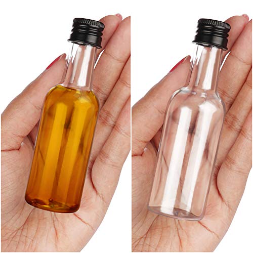 BELLE VOUS Mini Botellas de Licor (Pack de 48) - Botellas Pequeñas de Plástico 50ml Vacías - Tapa Negra de Rosca y Embudo - Botellas Reutilizables, Fácil Llenado - Mini Botella para Bodas y Fiestas