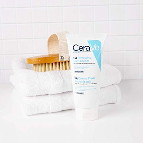 CeraVe Crema regeneradora para pies para pieles extremadamente secas, ásperas y agrietadas, reduce las callosidades, con 3 ceramidas esenciales y hialuron 88 ml