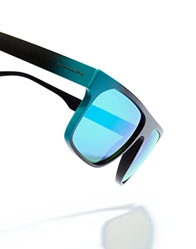 HAWKERS · Gafas de sol CHEEDO para hombre y mujer · CARBON BLACK BLUE EMERALD