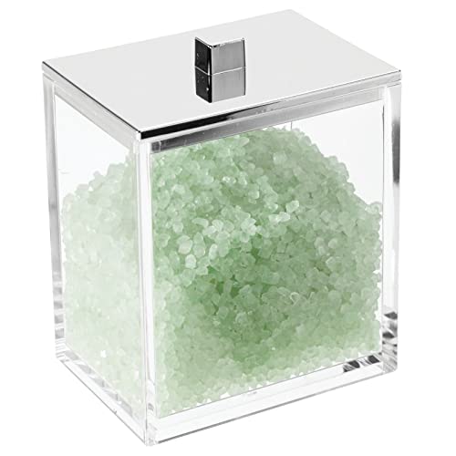 mDesign Juego de 2 envases para cosméticos – Bote con tapa cuadrado para productos de aseo – Dispensador de discos de algodón y caja para bastoncillos de plástico – transparente y plateado