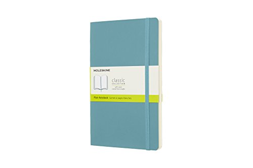 Moleskine Classic Notebook, Taccuino con Pagine Bianche, Copertina Morbida e Chiusura ad Elastico, Formato Large 13 x 21 cm, Colore Azzurro Blu Reef, 192 Pagine
