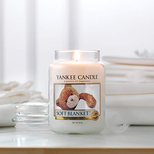 Yankee Candle 1205398 - Vela pequeña aromática en tarro a manta suave, color blanco