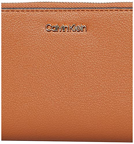 Calvin Klein Ropa Deportiva, Accesorio Billetera de Viaje para Mujer, Brown, Talla única