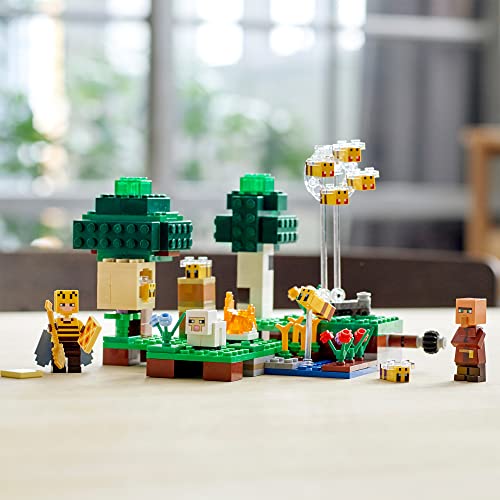 LEGO 21165 Minecraft La Granja de Abejas, Set de Construcción con Figuras de Apicultora y Oveja, Juguete para niños y niñas 8 años