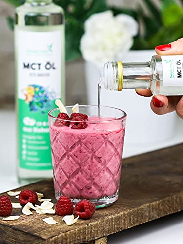 Simply Keto Aceite MCT (100ml) - Keto Booster de aceite de coco 100% - 70% ácido caprílico C8 y 30% ácido cáprico C10 - Óptimo para la dieta cetogénica y el café a prueba de balas - 100ml