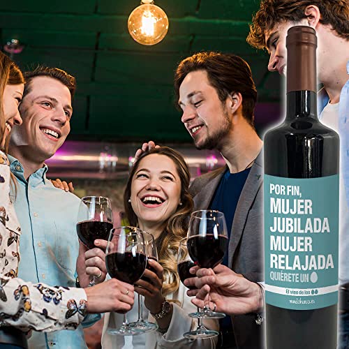 Regalo original. 2 Botellas de vino tinto Mujer jubilada, mujer relajada. 75cl.