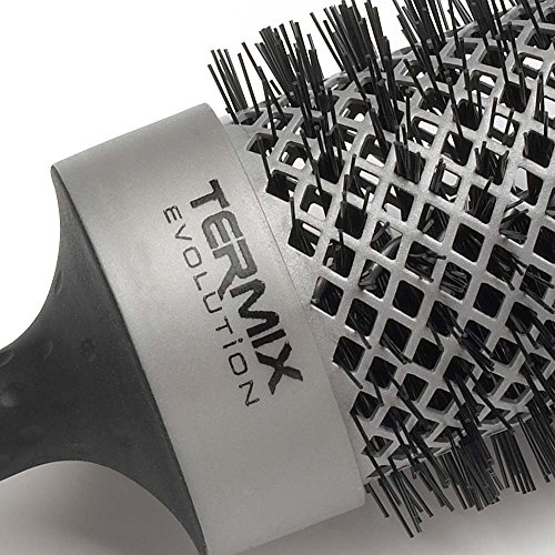 Termix Evolution Basic Ø60- Cepillo térmico redondo con fibra ionizada de alto rendimiento, especial para cabellos de grosor medio. Disponible en 8 diámetros y en formato Pack.